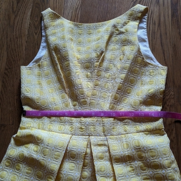 Tommy Hilfiger Size 10 Yellow & White Dress with *POCKETS* - Picture 11 of 14